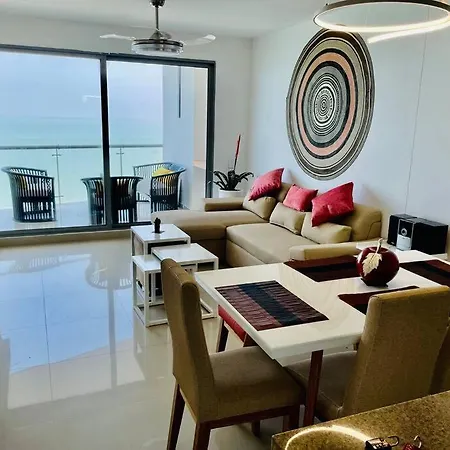 Front Beach Apartment Close To The Cartagena Letters Exterior photo