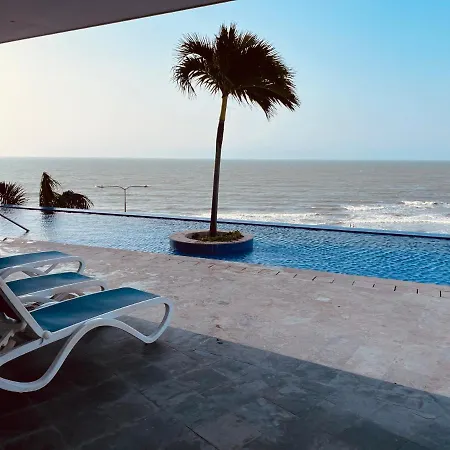 Front Beach Apartment Close To The Cartagena Letters Exterior photo