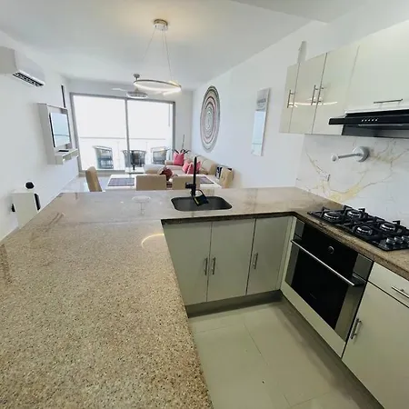 Front Beach Apartment Close To The Cartagena Letters Exterior photo