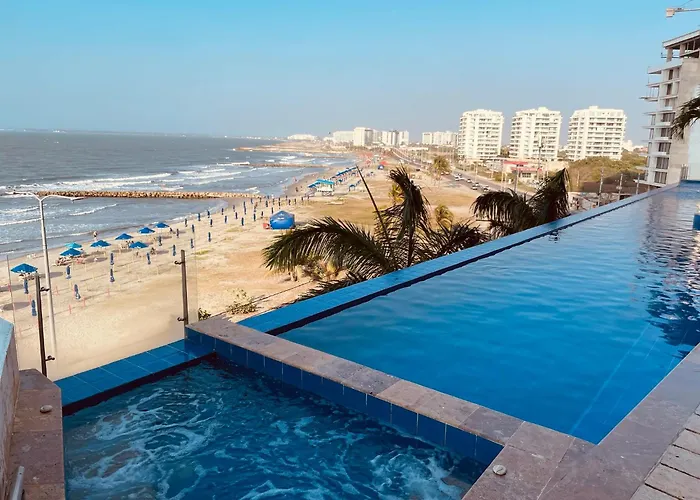 Front Beach Apartment Close To The Cartagena Letters