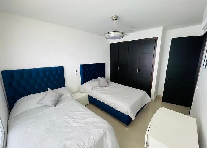 Front Beach Apartment Close To The Cartagena Letters